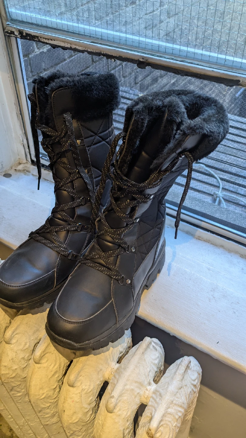 Moving out sale!!- Cougar Black Winter Boots - Size 10