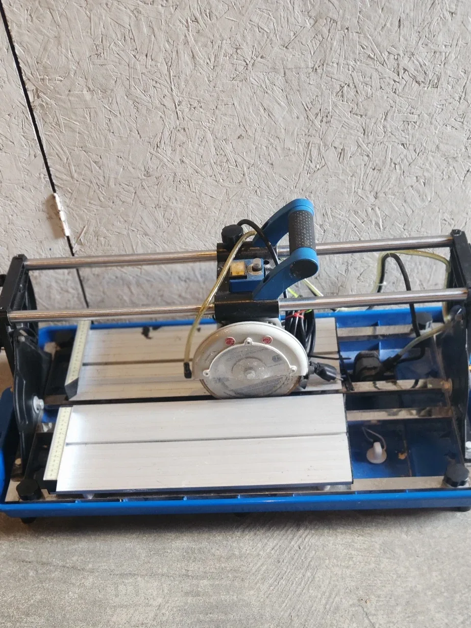 Kempler Wet Tile Saw