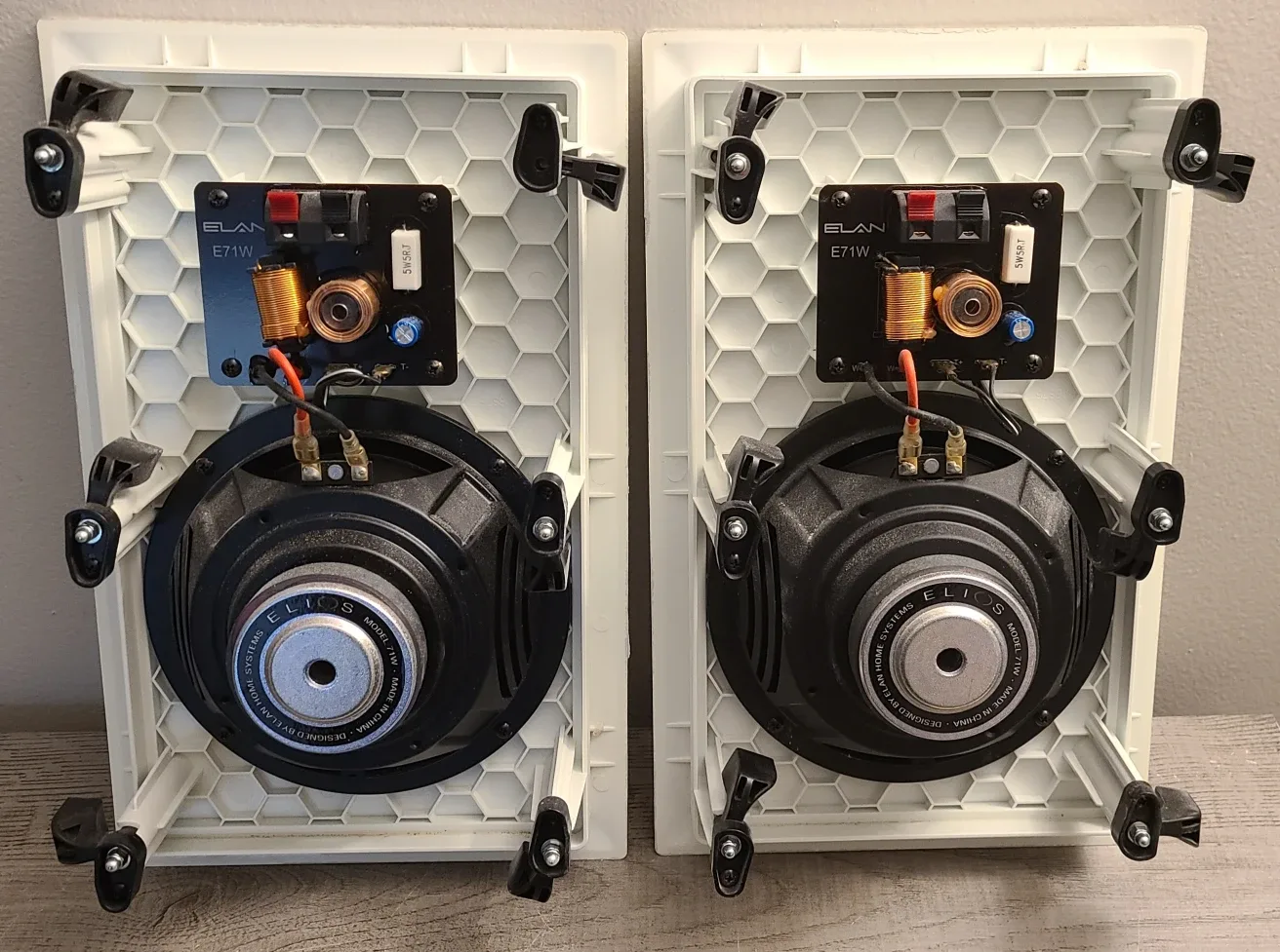 Elan ELIOS E71W Home Speakers