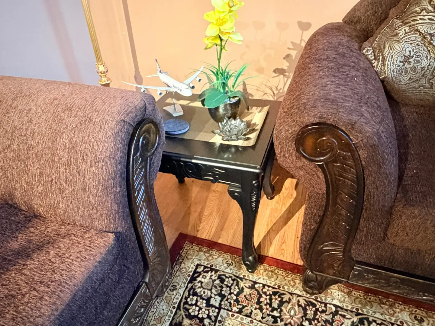 Brown Fabric Sofa Set image indicator(9)