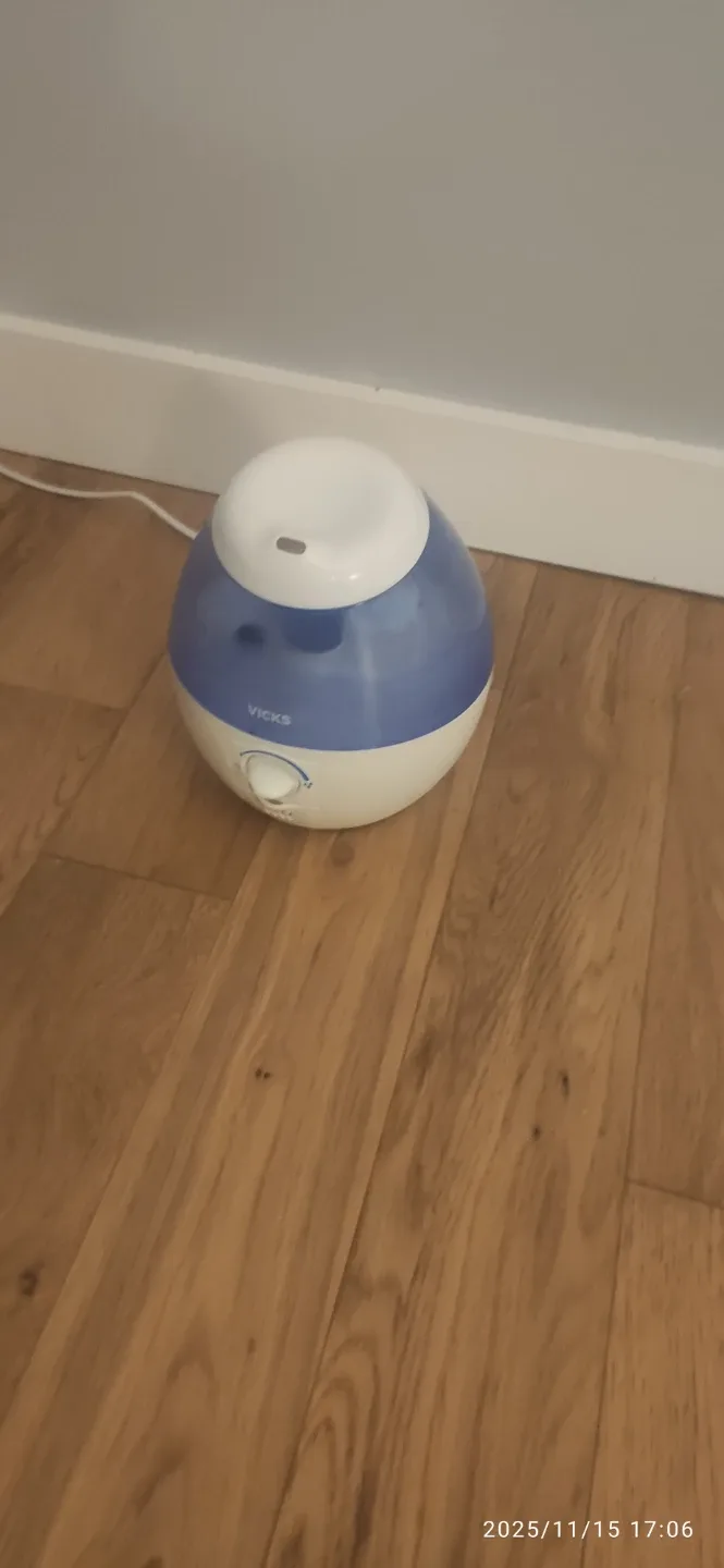 Vicks Warm Mist Humidifier thumbnail