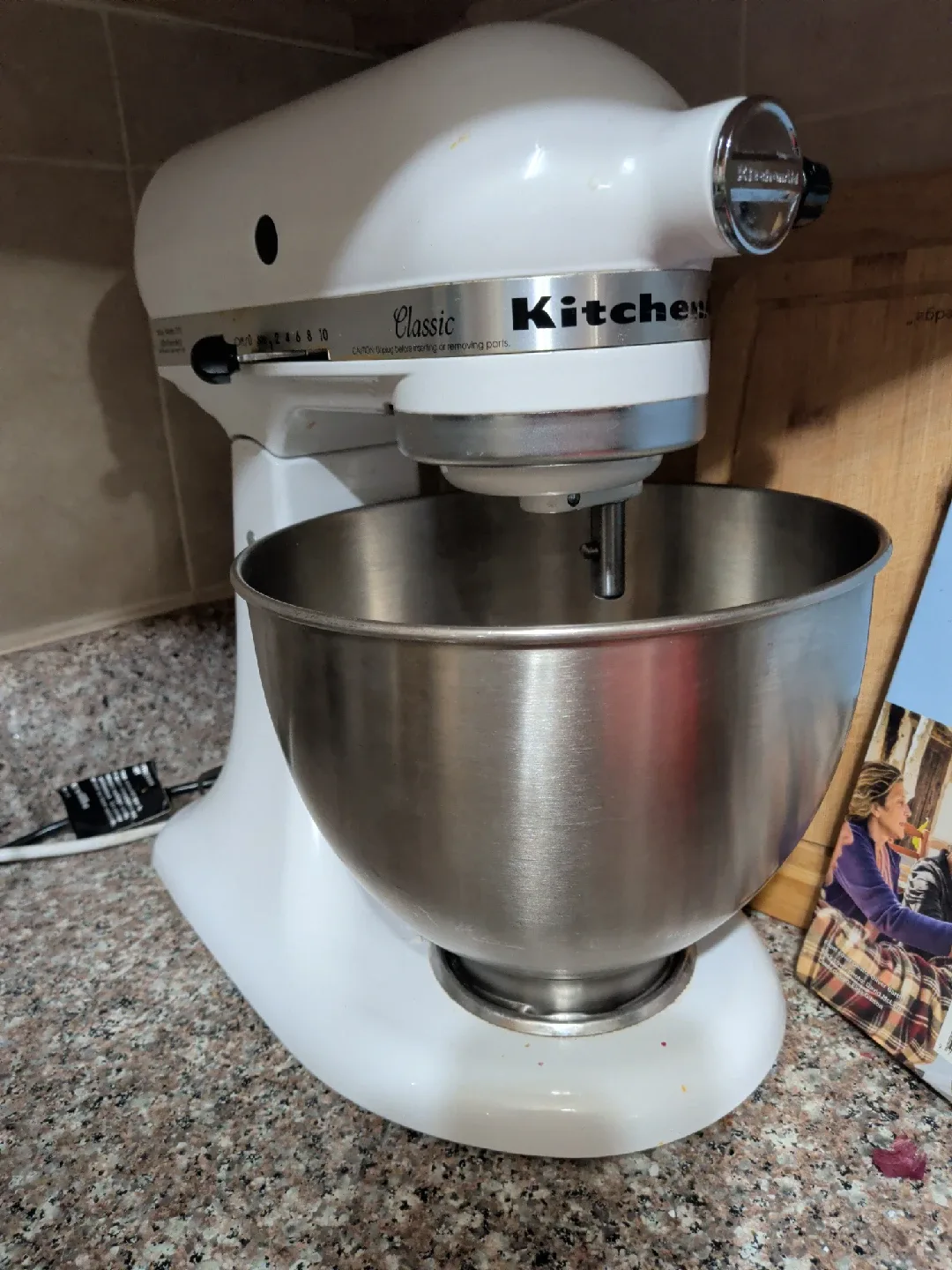 KitchenAid Classic Stand Mixer - White image indicator(2)