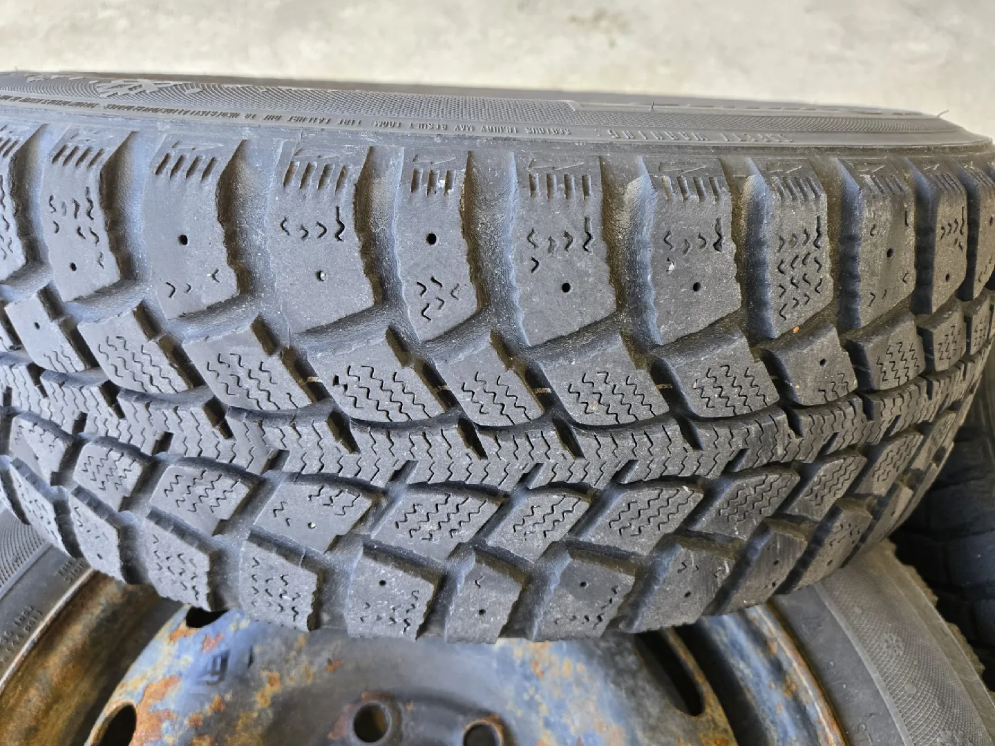 Marshall I'ZEN WIS KW19 Winter Tires - 185/65R15 image indicator(4)