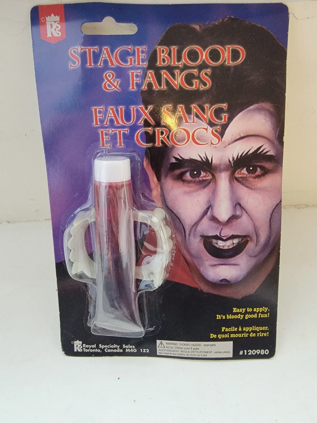 Royal Specialty Stage Blood & Fangs