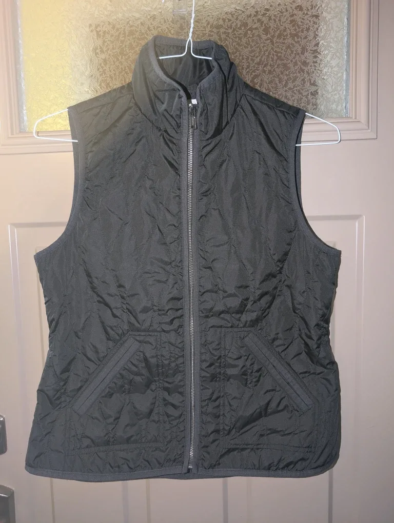 Old Navy quilted vest