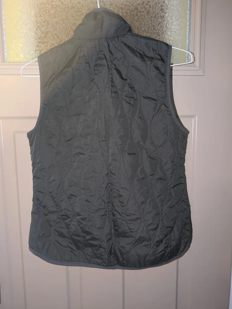 Old Navy quilted vest image indicator(2)
