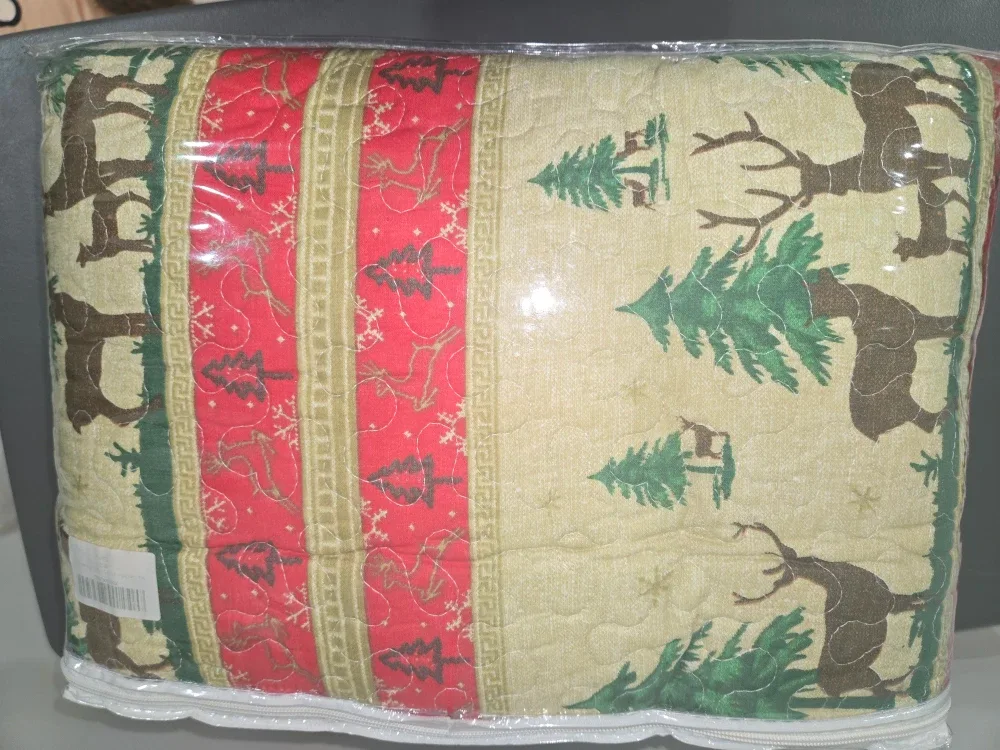 Christmas Reindeer & Tree blanket New image indicator(2)