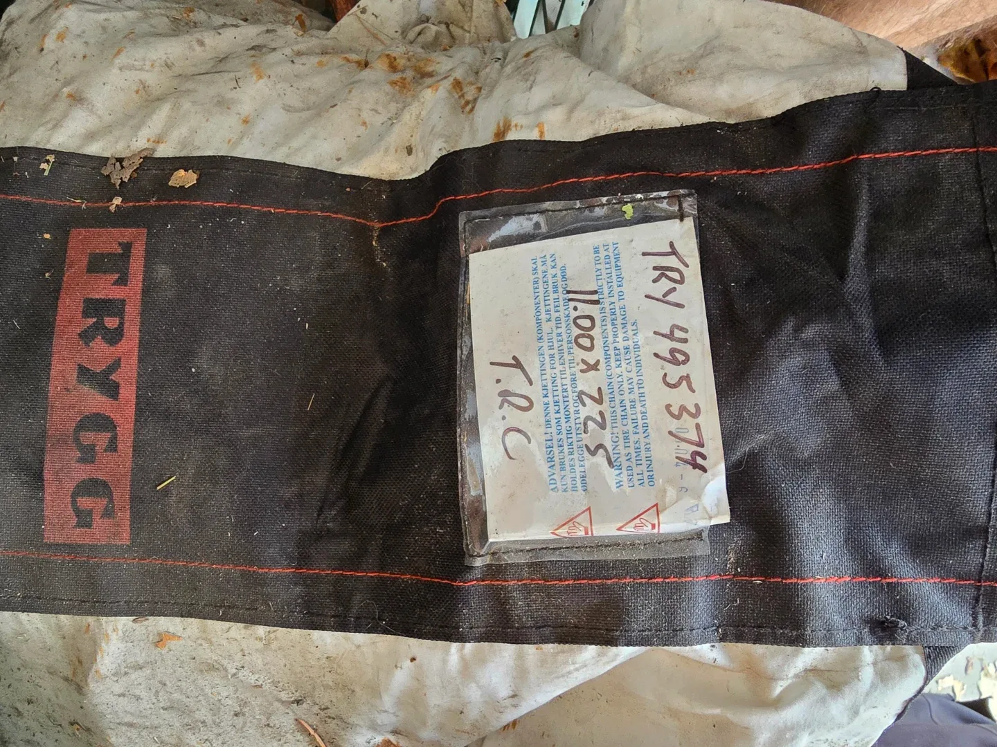 TRYGG 495374 Super 2000 Studded Truck Dual Triple Chains