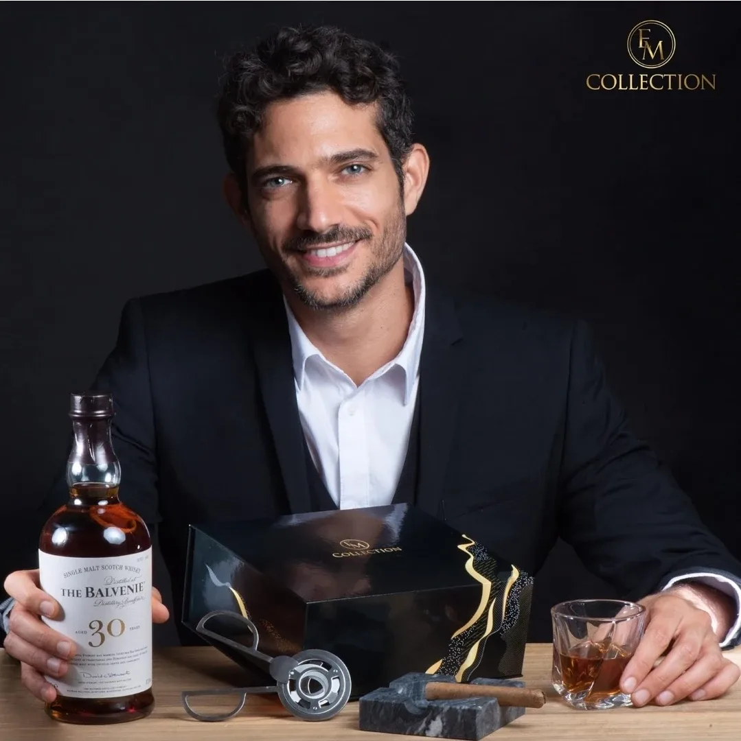 EM Collection Whiskey Glasses Set, New in Box image indicator(3)