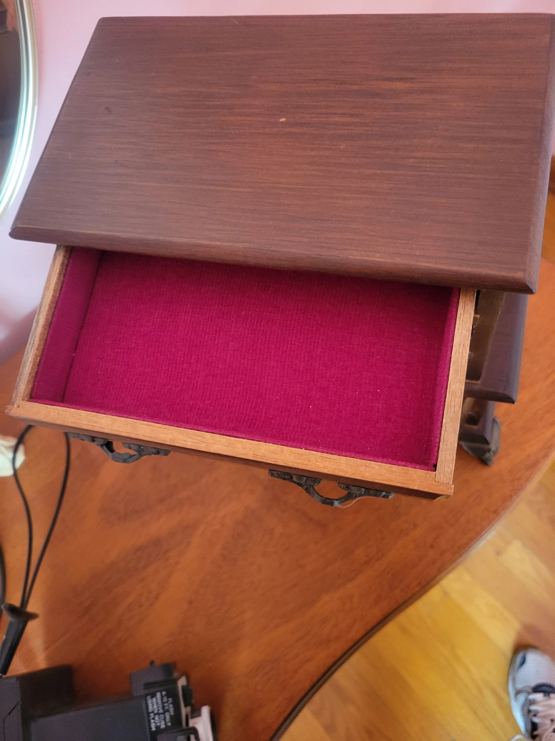 Vintage Wooden Jewelry Box - photo 2