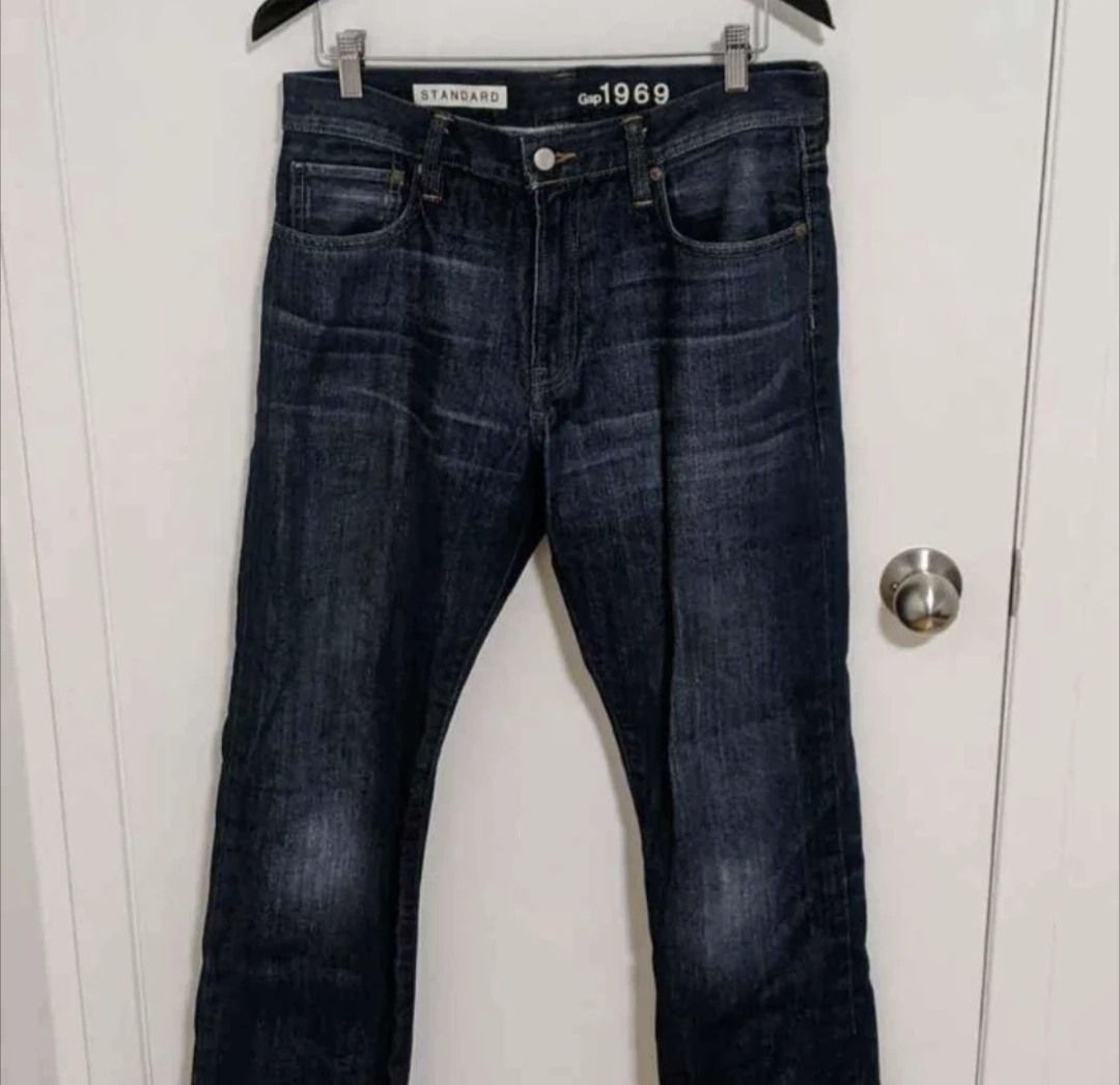 New Men's GAP Jeans - Size 31/32