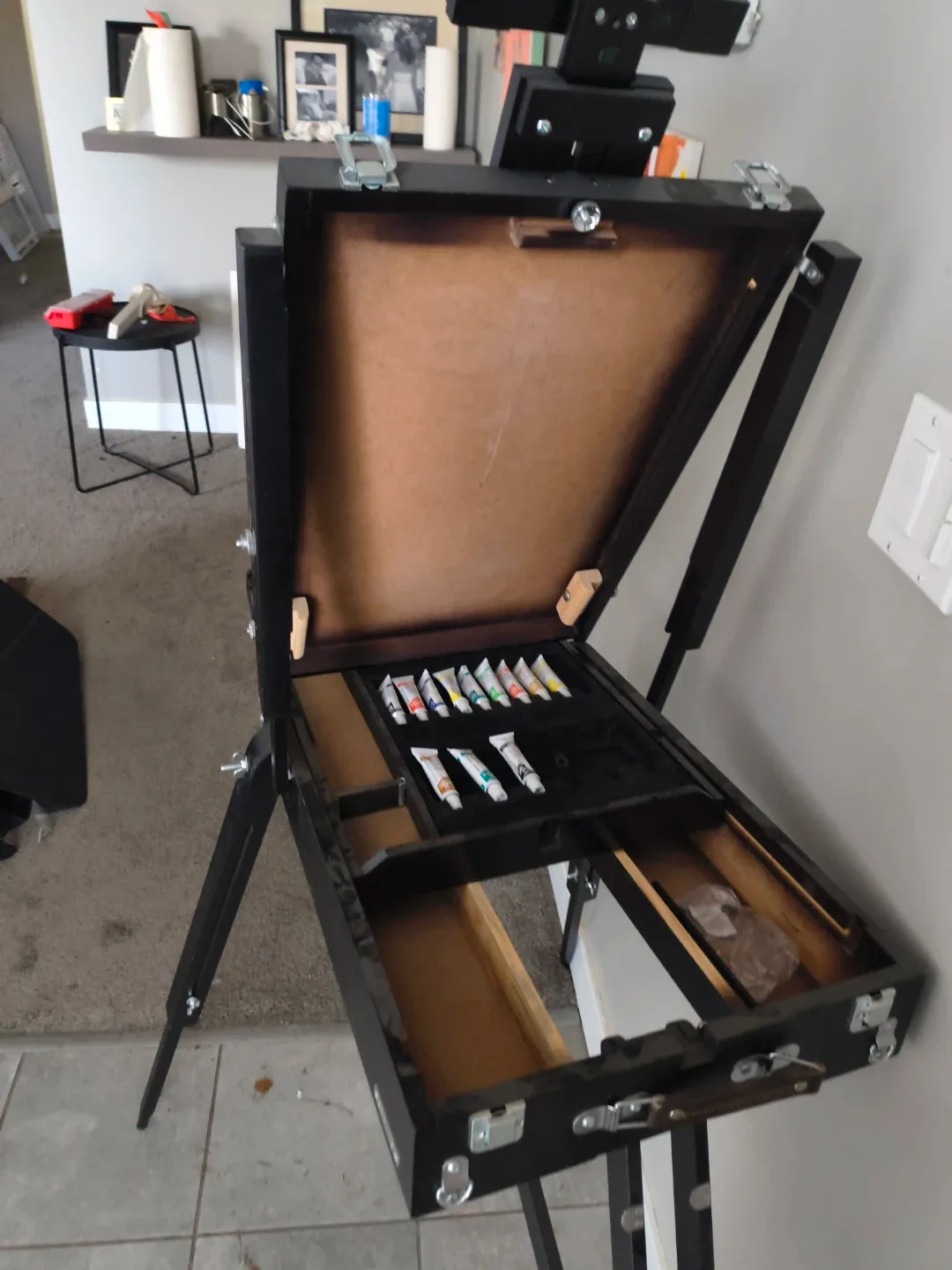 Black Easel with Paint Storage🥕 image indicator(2)