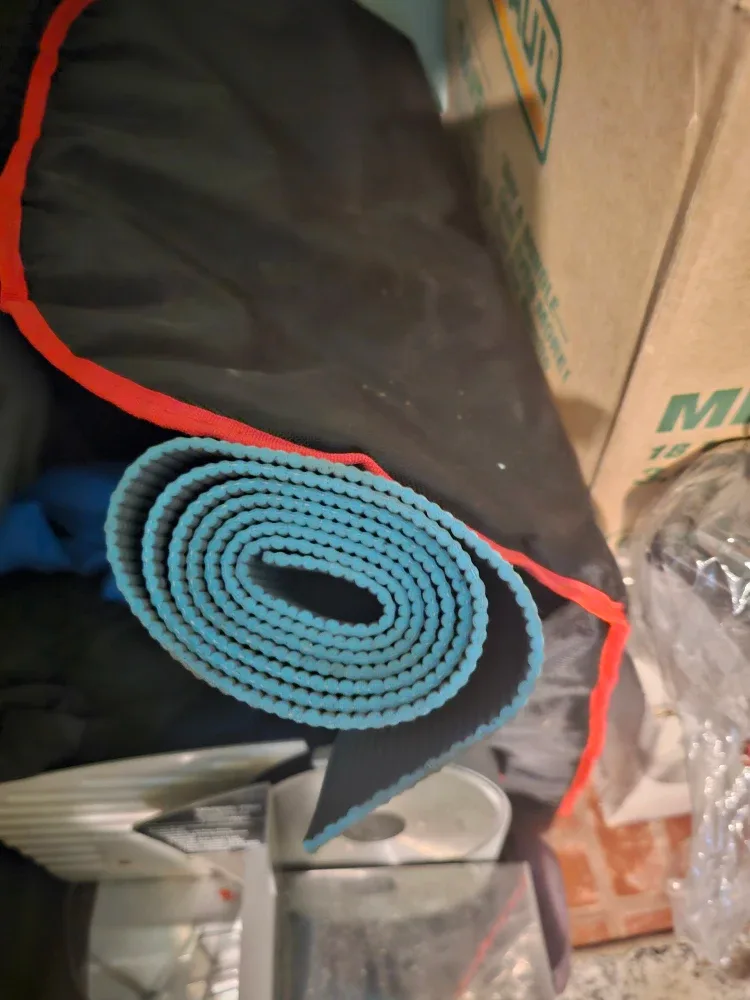 5 Yoga mats 2'x5' image indicator(3)