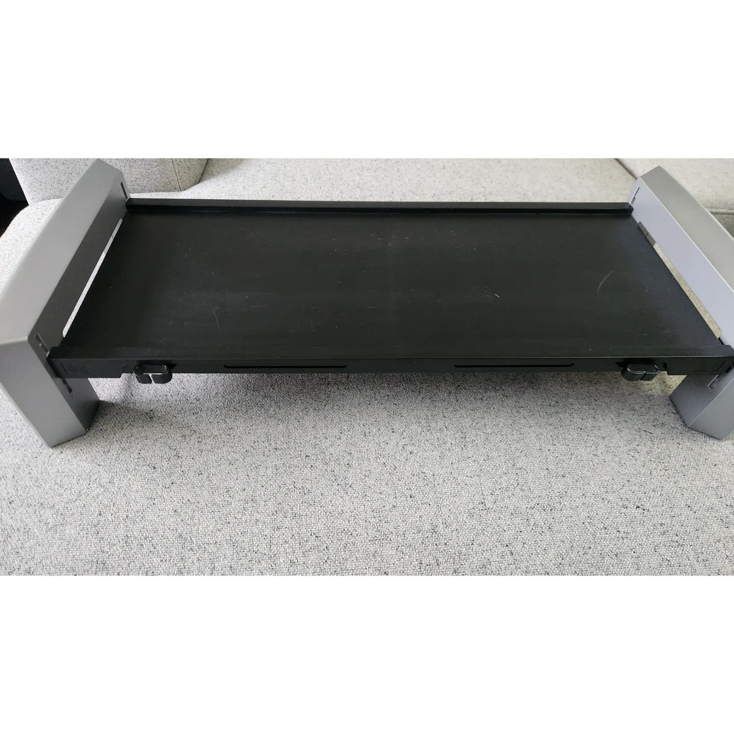 Fellowes Monitor Riser/Stand/Shelf image indicator(2)