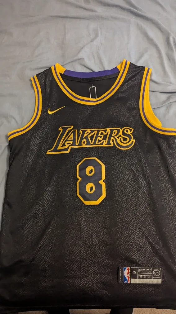 White Honda Civic image indicator(3)