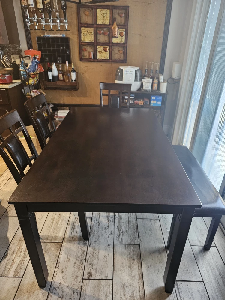 Dining Room Table and Chairs Set