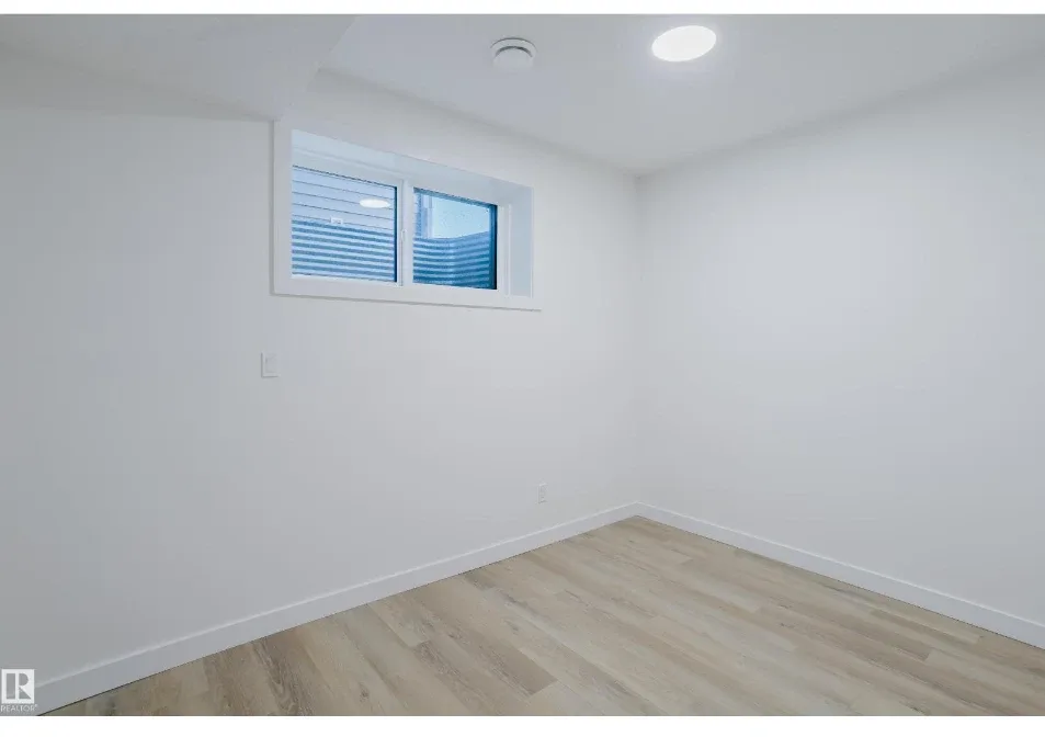 2 bedroom legal brand new basement in Aster image indicator(8)