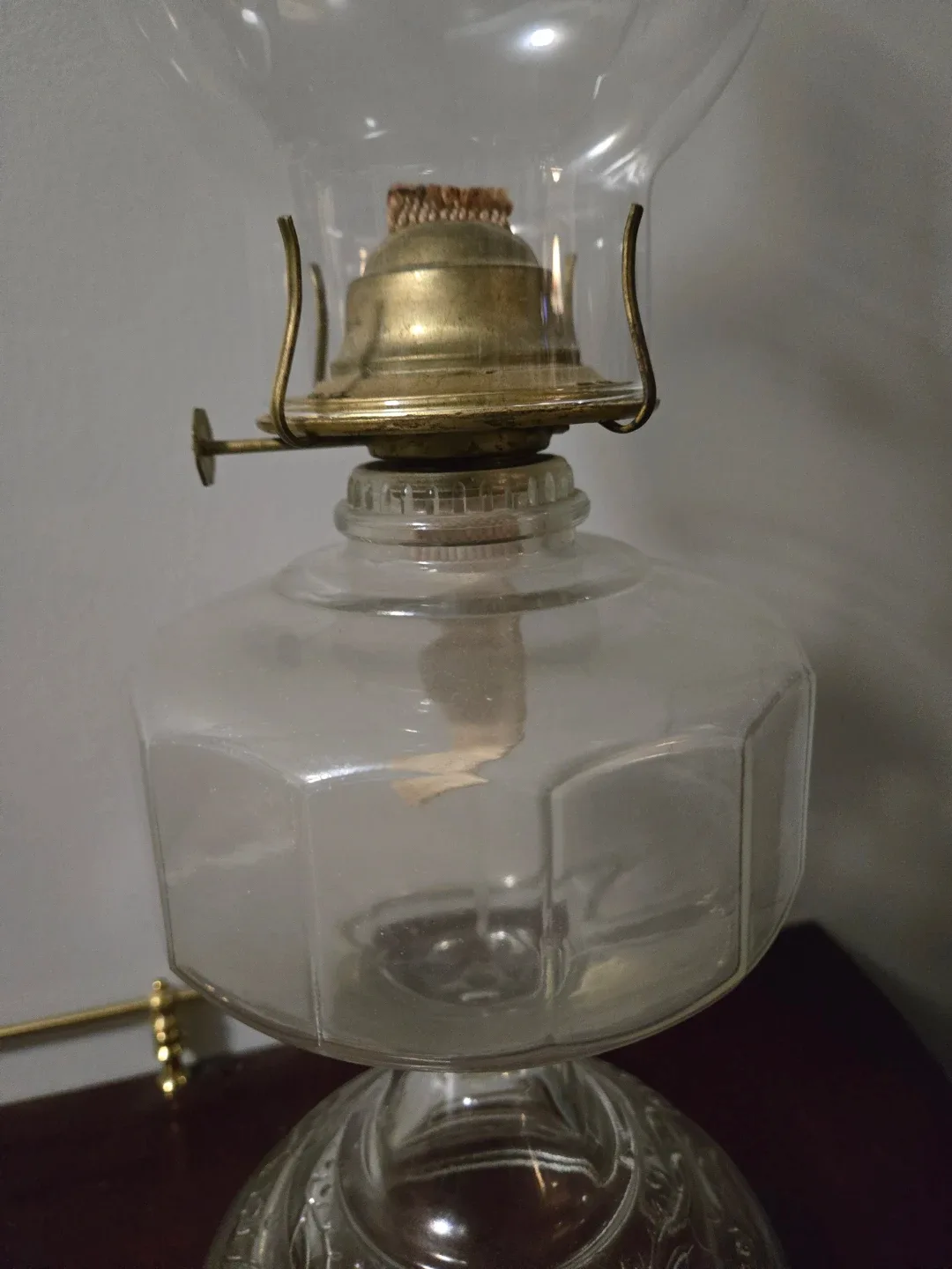 Antique Early 1900's Kerosene Oil Lamp image indicator(5)