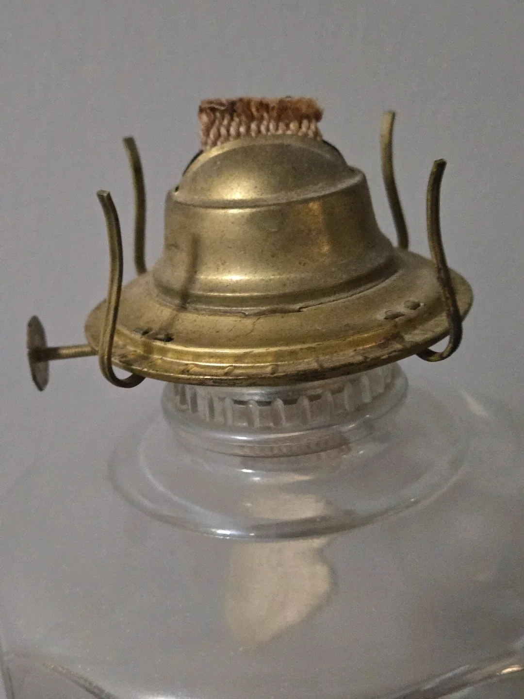 Antique Early 1900's Kerosene Oil Lamp image indicator(6)