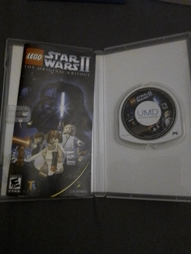 LEGO Star Wars II: The Original Trilogy - PSP Game - photo 3