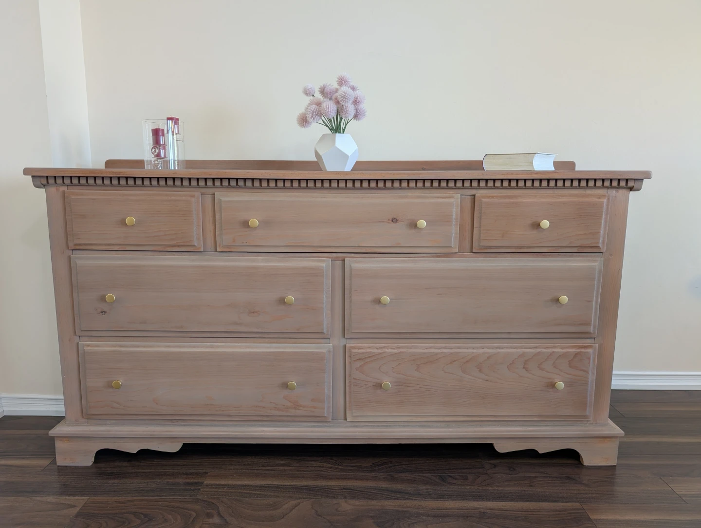 Wooden Dresser with 7 Drawers