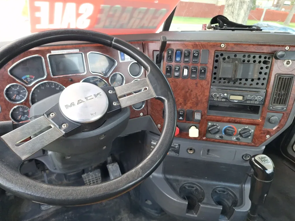 Semi truck image indicator(7)