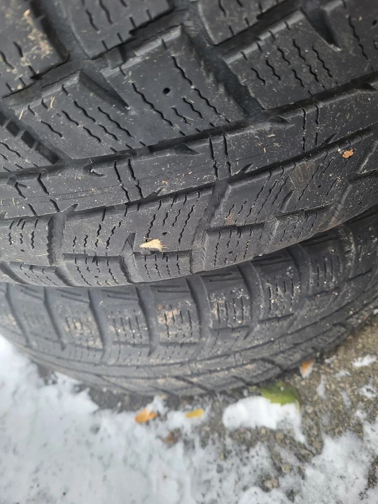 Set of 4 Tires 225/65R16 - photo 4