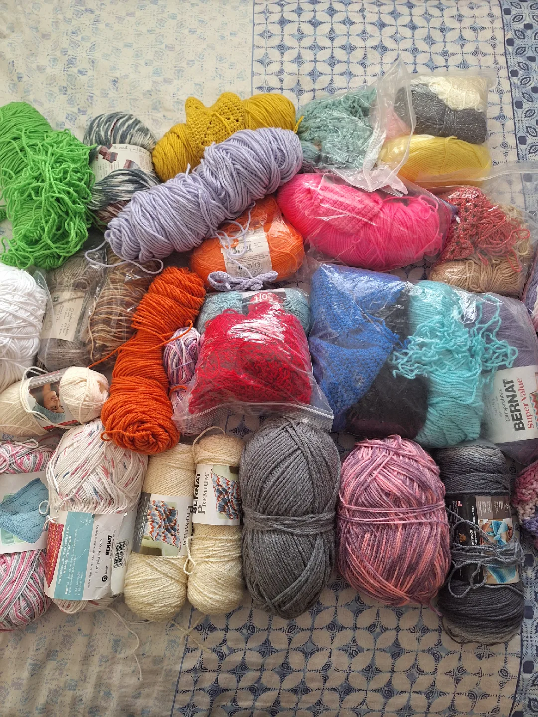 Yarn Lot - Bernat, Handcrafter, Premium image indicator(3)