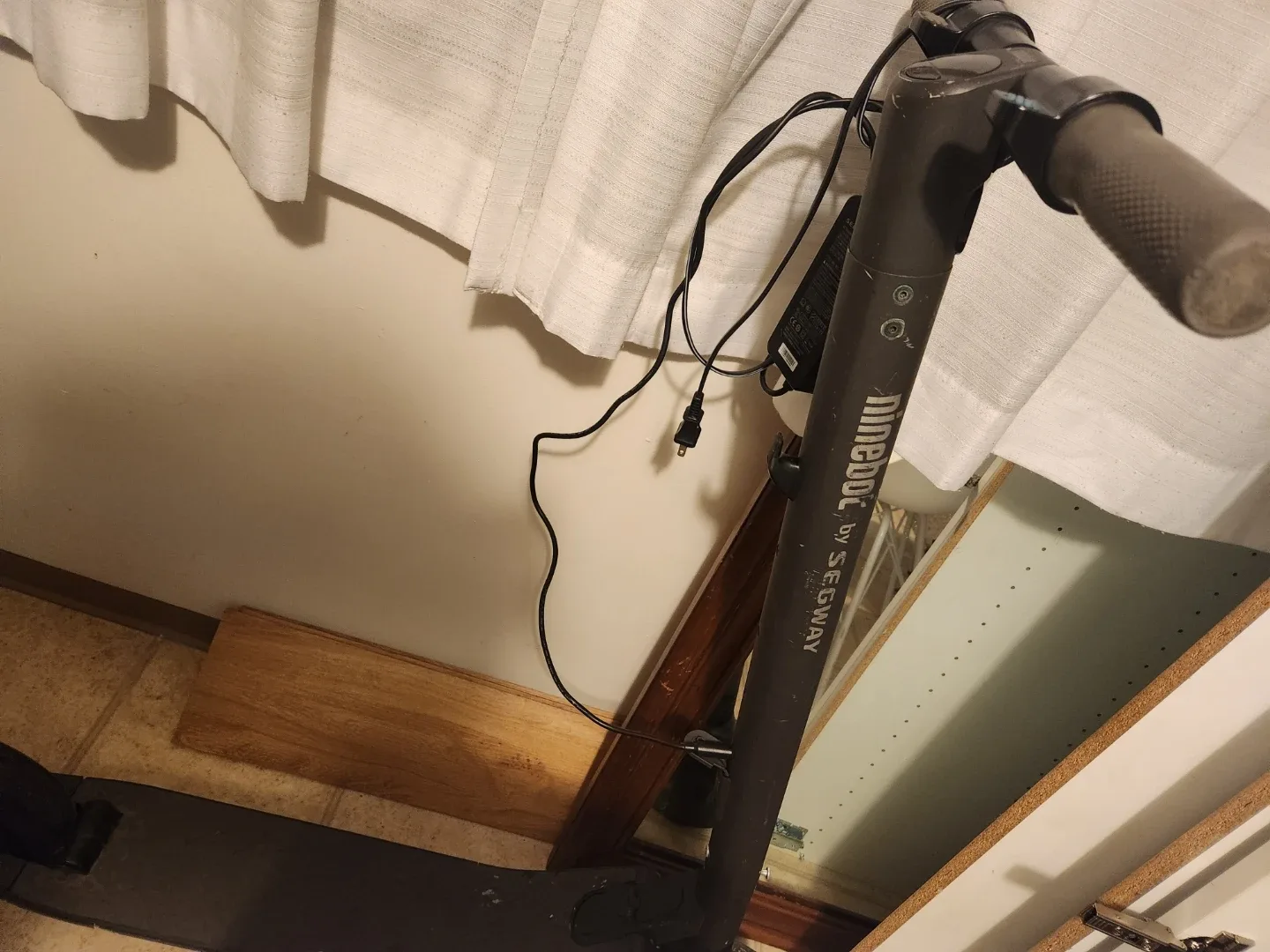 Ninebot by Segway Electric Scooter image indicator(2)