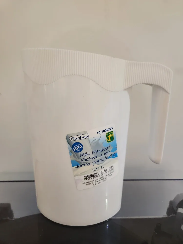 Plastica Milk Pitcher & Black Spatulas image indicator(2)