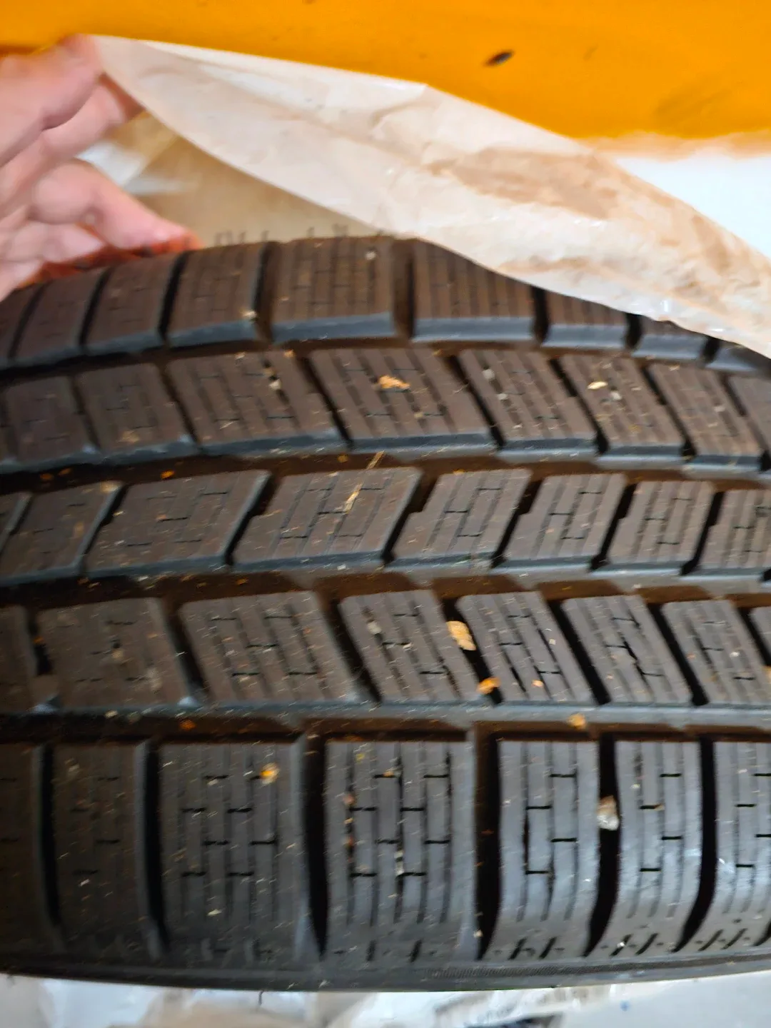 Pirelli 235/55R19 Tire