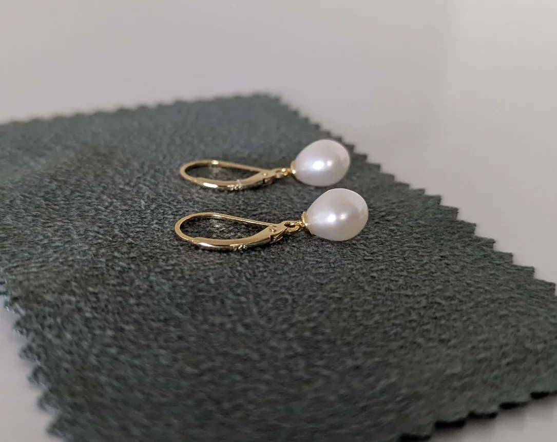 Pearl Drop Earrings image indicator(3)