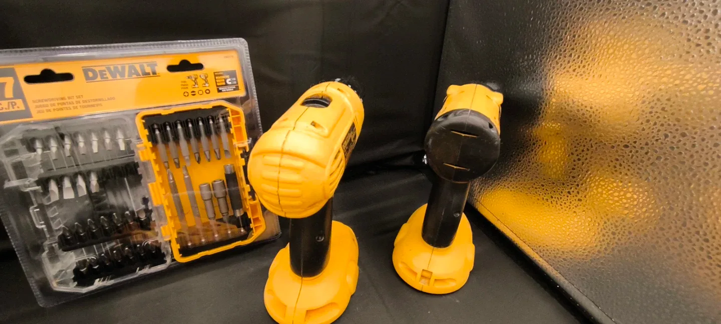 DeWalt Drill & Impact Driver Combo Kit image indicator(6)