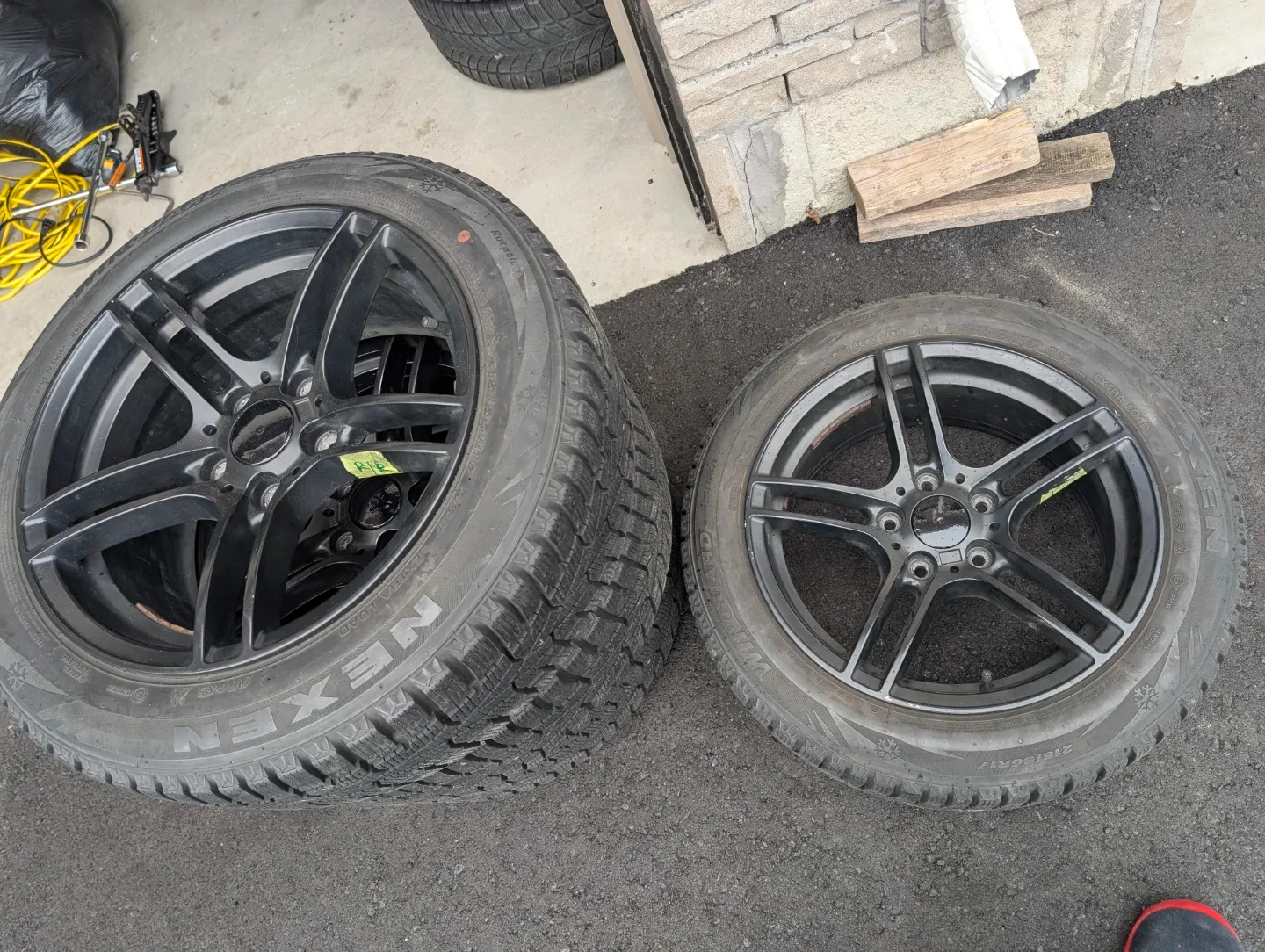 Nexen 215/55R17 Winter Tires - Set of 4