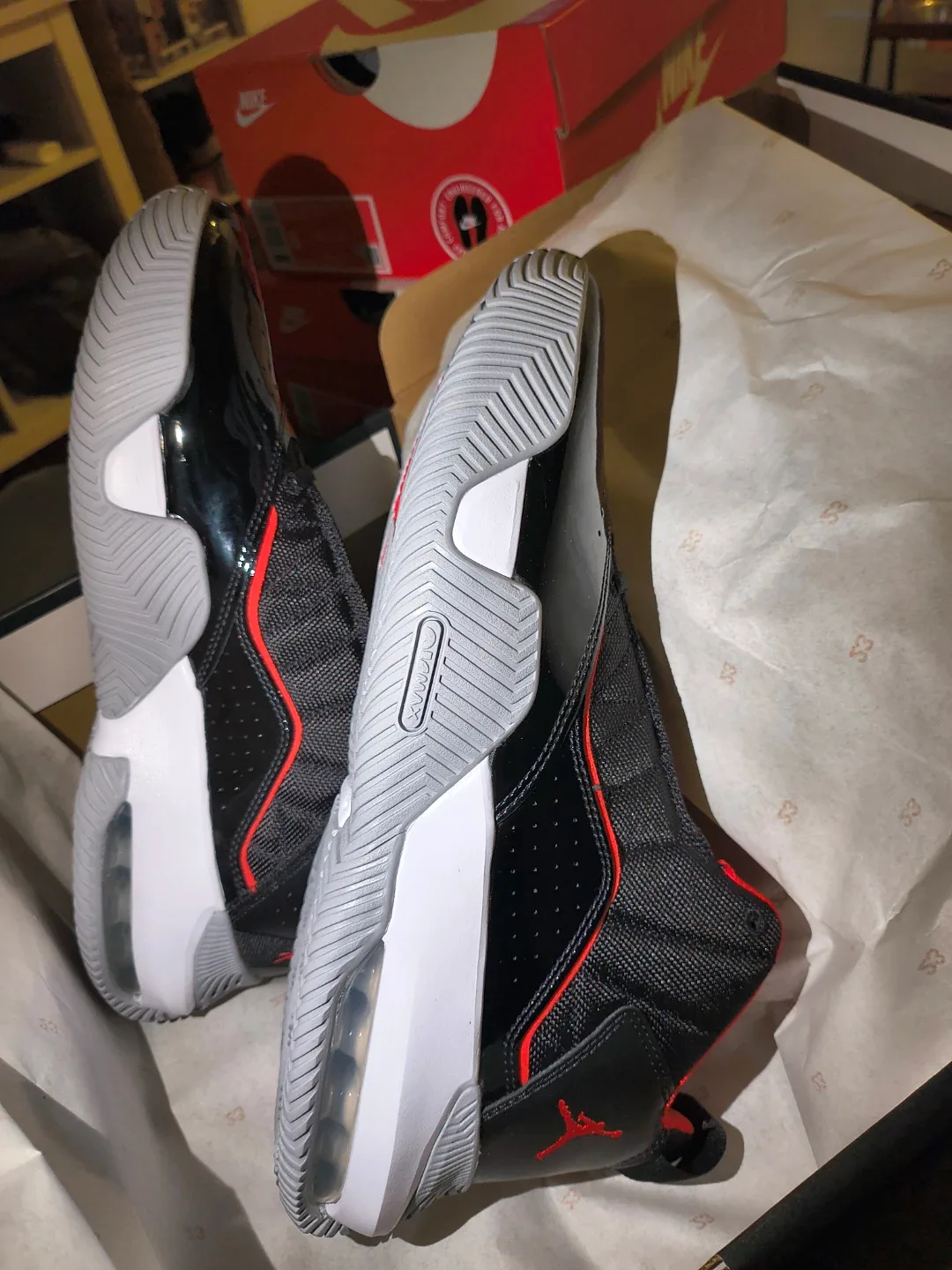 Jordan Stay Loyal Black/Chile Red Size 10.5 image indicator(4)