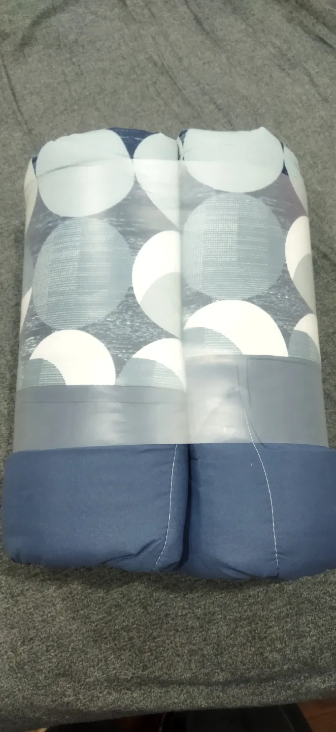 Mainstays Double/Queen Comforter - New in Package image indicator(2)