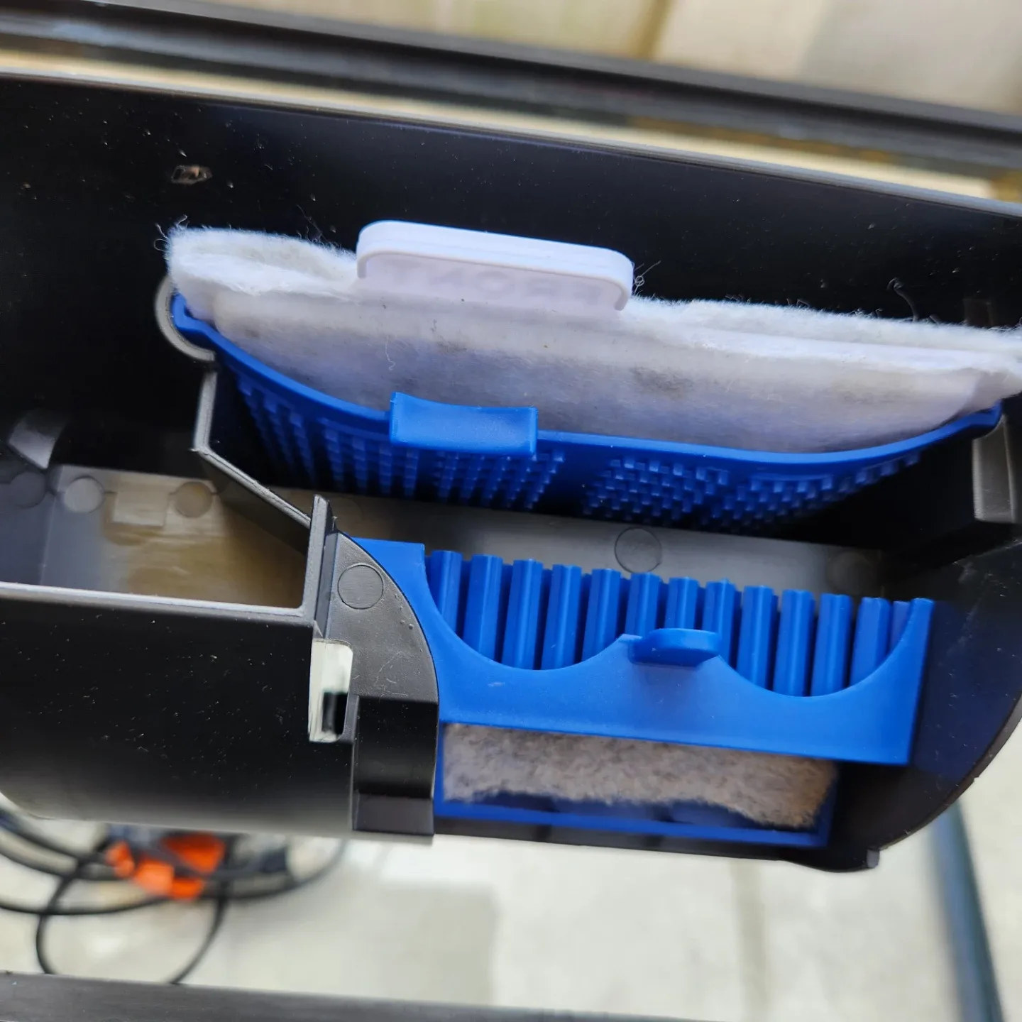 Aqueon Aquarium with Filter and Light image indicator(2)