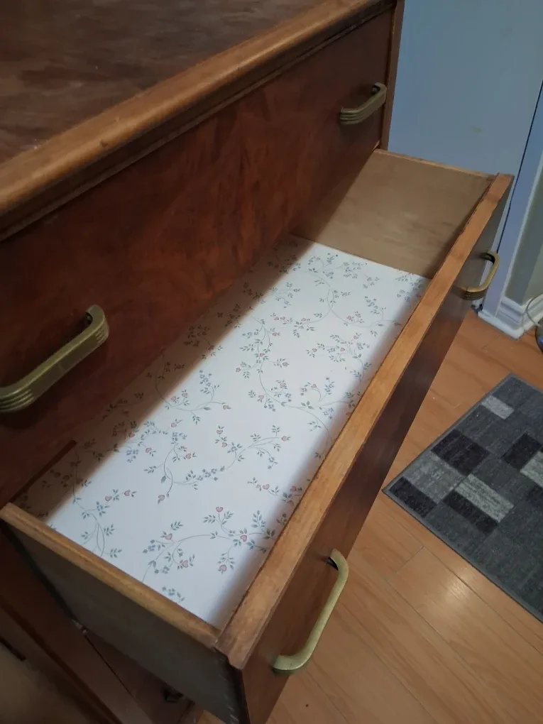 Wooden 4-Drawer Dresser image indicator(4)