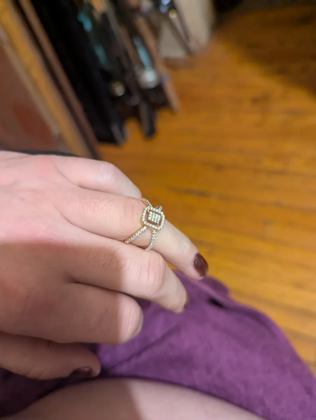 0.8k moisniete 2.97 grams silver ring size 7 image indicator(4)