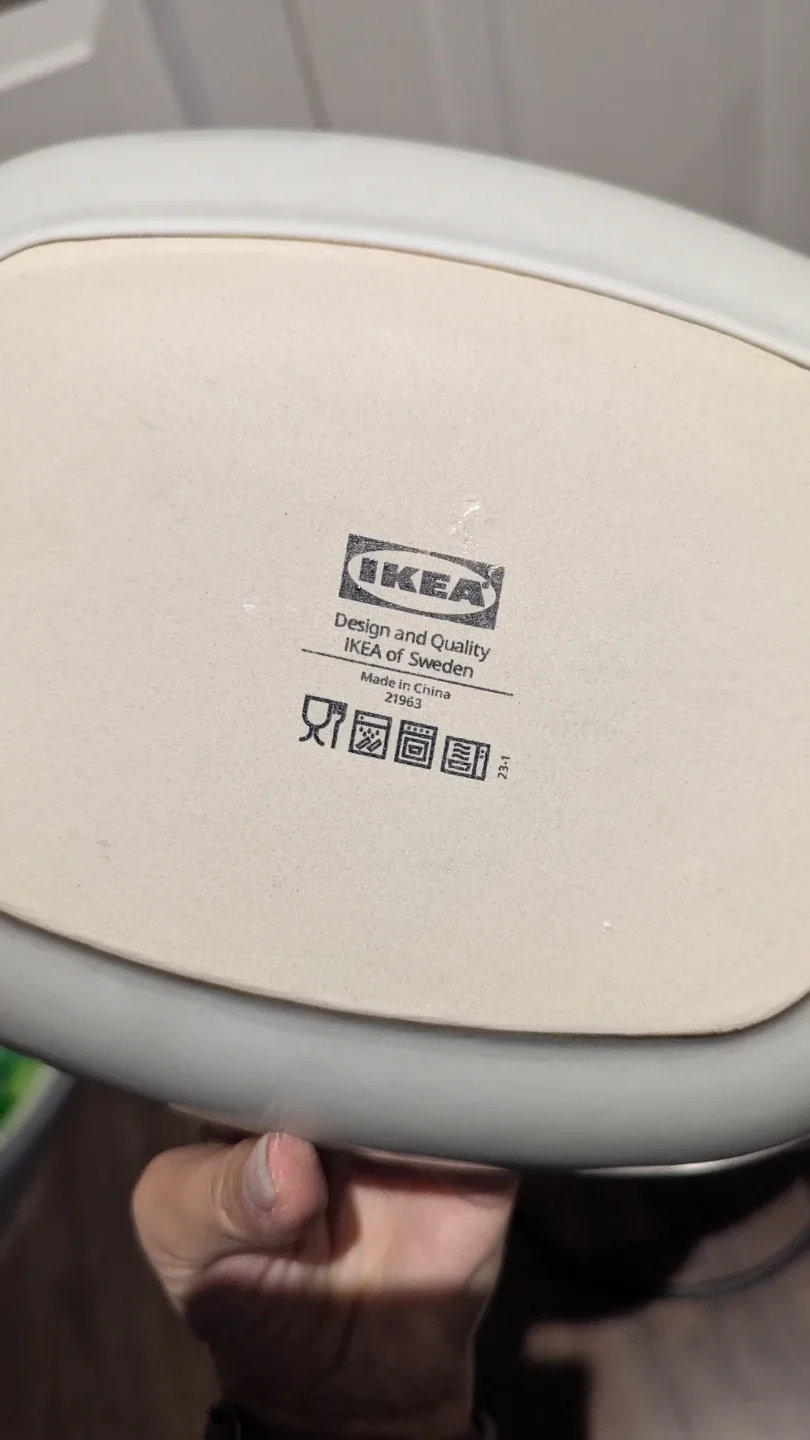 White Ceramic Serving Dish image indicator(7)