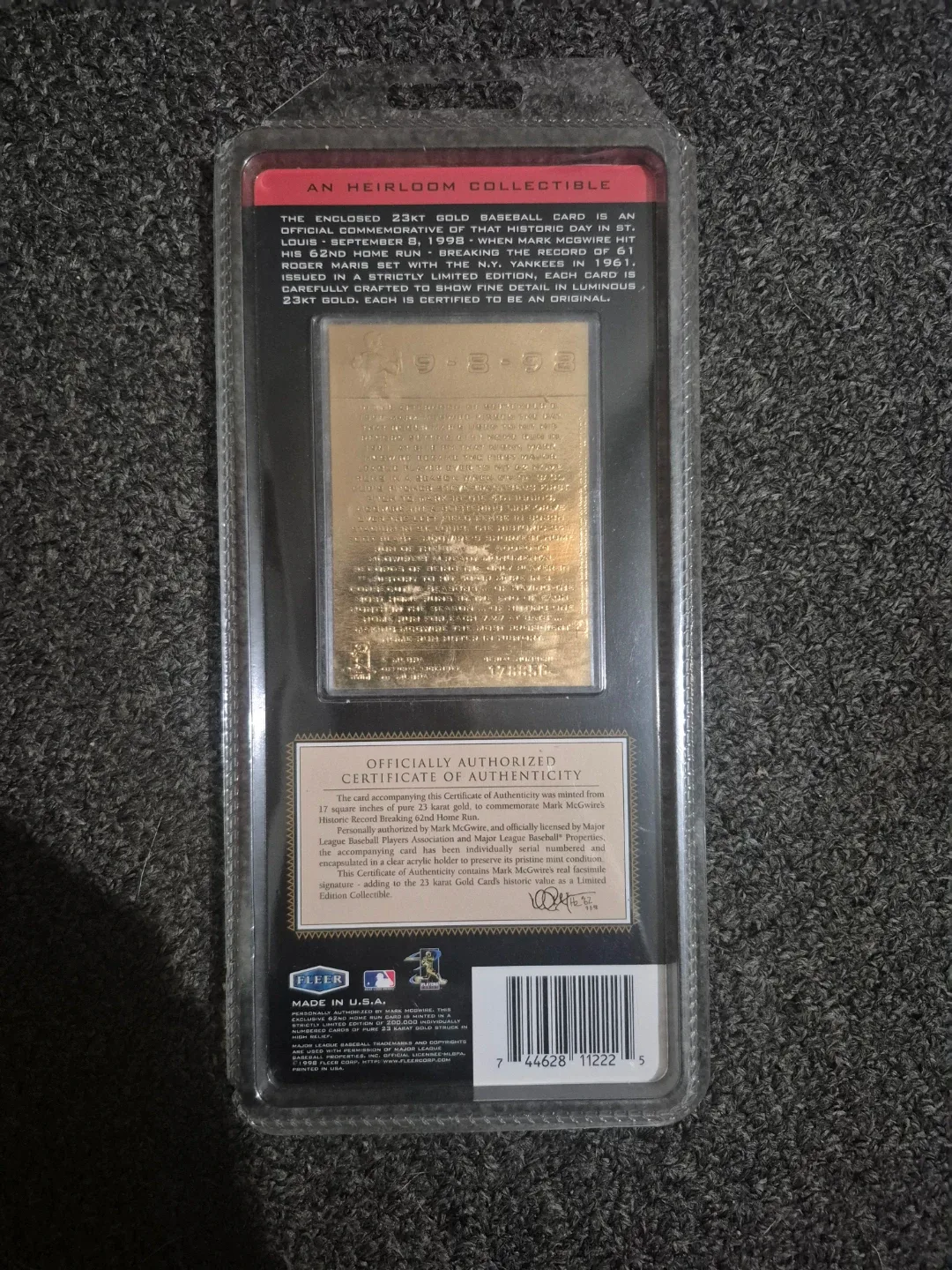 Mark McGwire 23kt Gold Baseball Card image indicator(2)