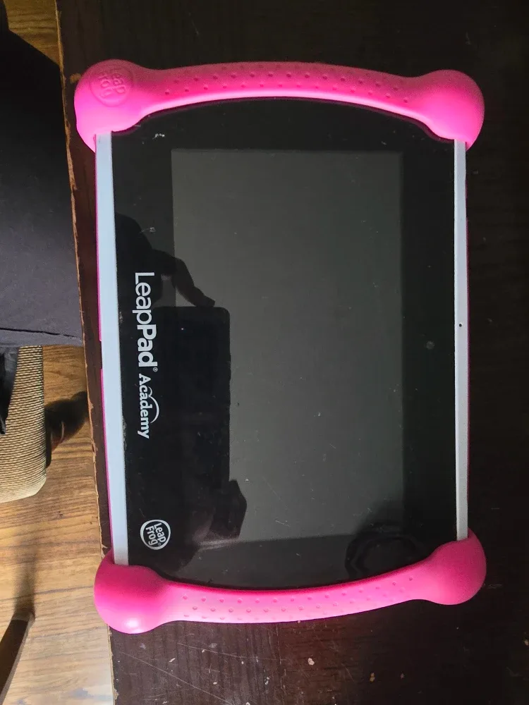 LeapPad Academy Tablet Bundle image indicator(3)