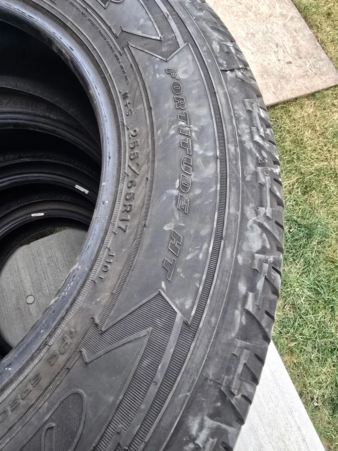 Goodyear Fortitude HT 255/65R17 Tires image indicator(3)