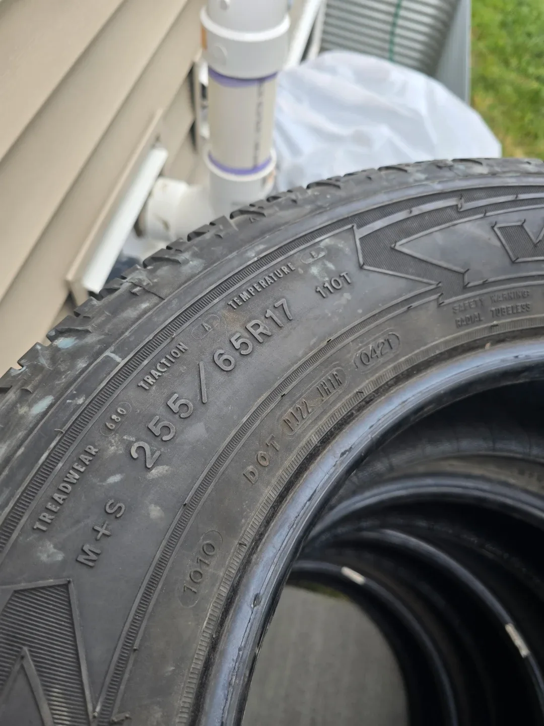 Goodyear Fortitude HT 255/65R17 Tires image indicator(4)