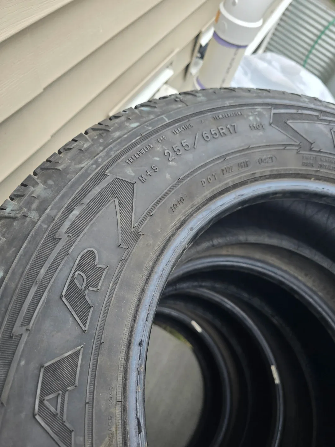 Goodyear Fortitude HT 255/65R17 Tires image indicator(5)