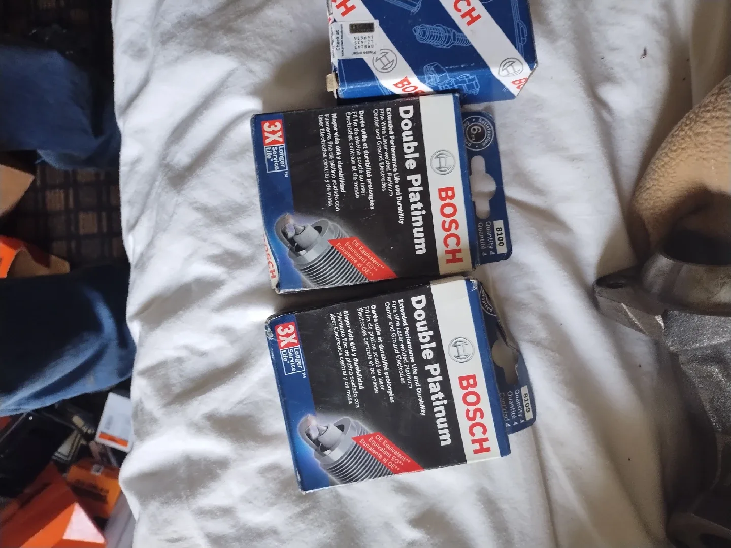 Bosch Double Platinum Spark Plugs B100 (Qty 4)