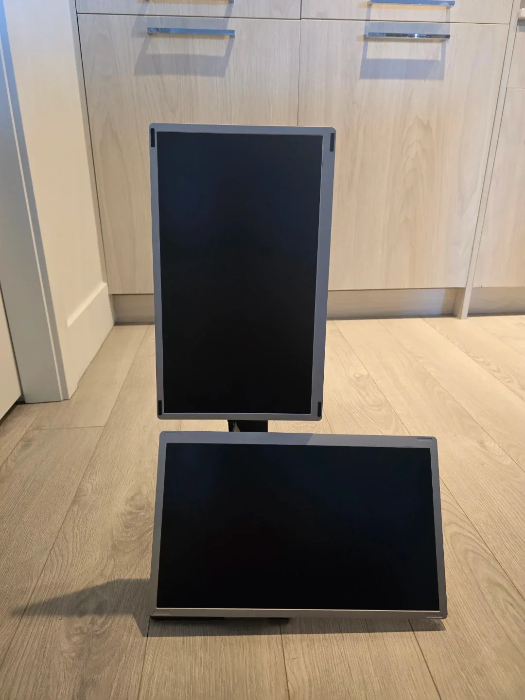 TUTT 15.6" FHD Dual Portable Laptop Monitor Screen Extender image indicator(2)