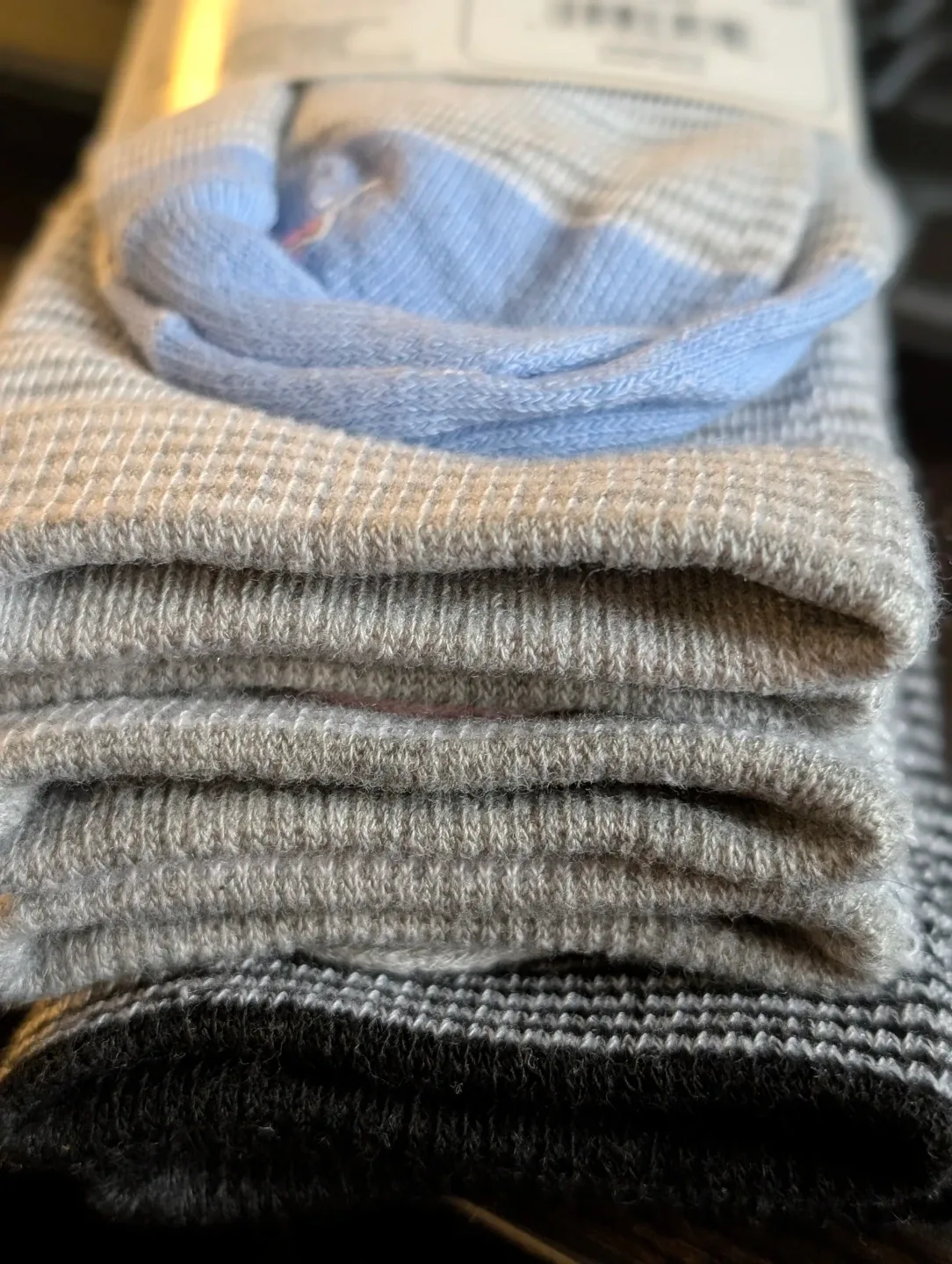 Carisma Women's Crew Socks, Size 9-11 image indicator(4)