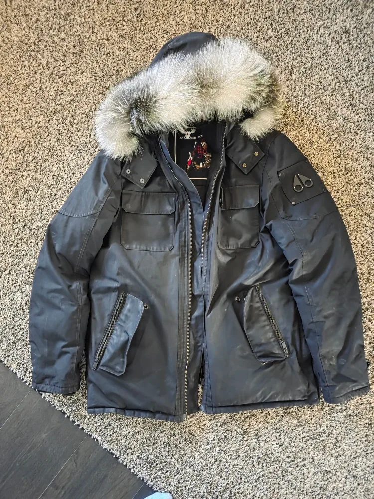 Men's Large Moose Knuckles Jacket