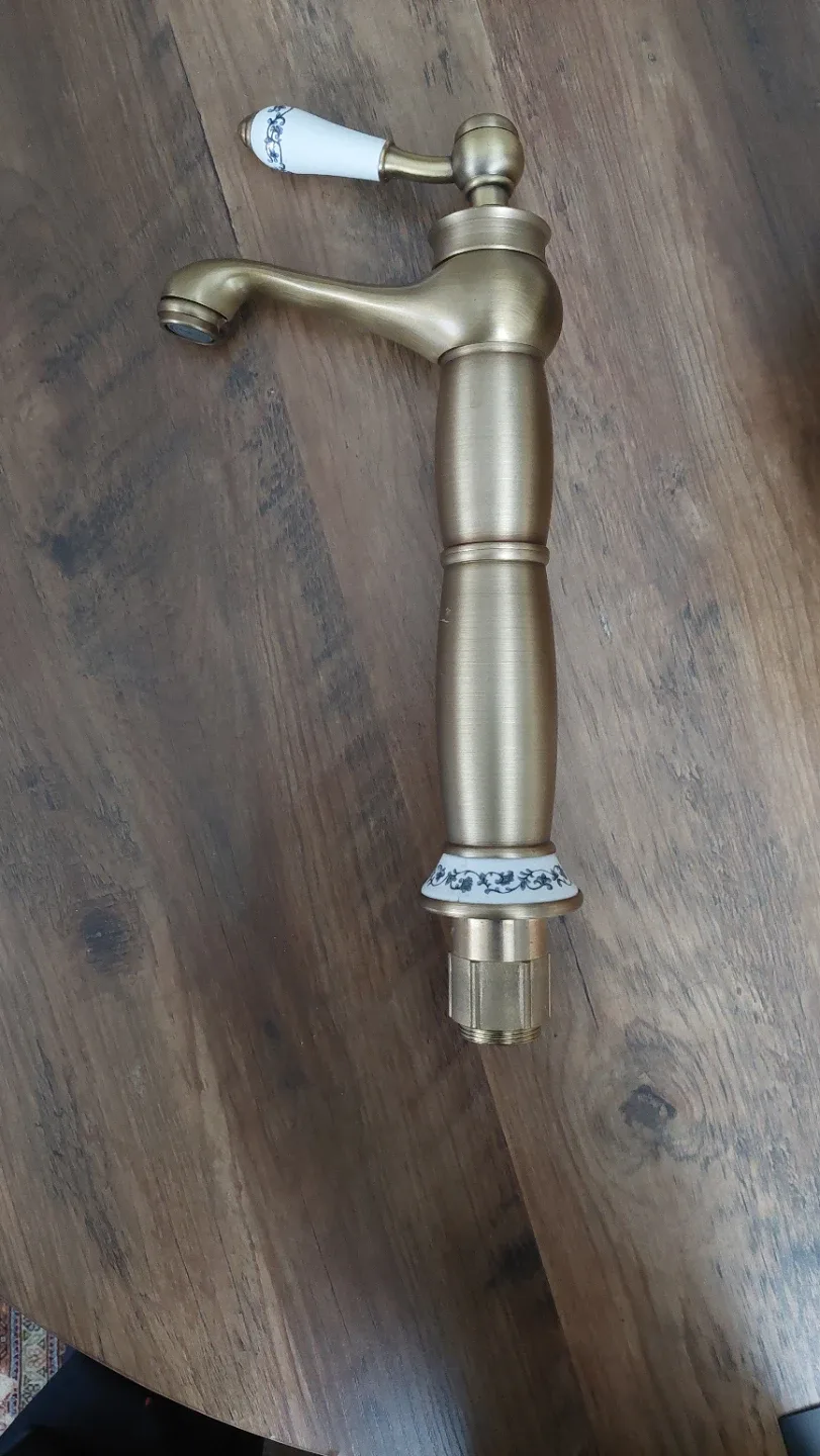 Vintage Style Brass Bathroom Faucet image indicator(3)
